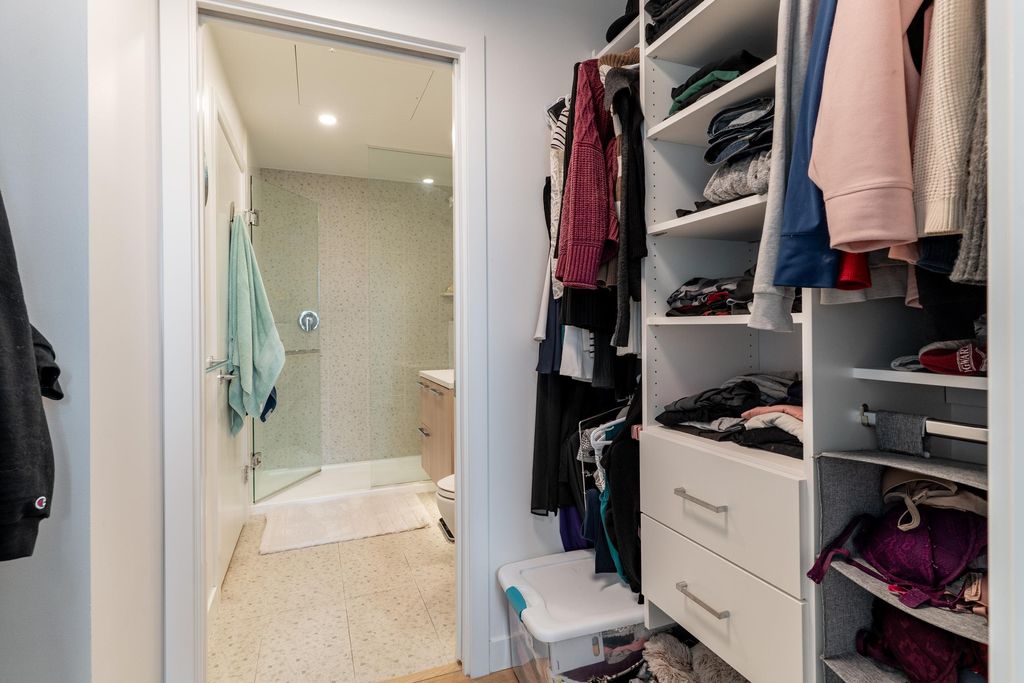 listing image 1101281094637582049