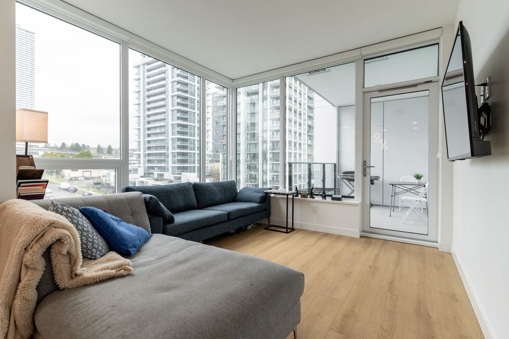 listing image 1105827350157275102