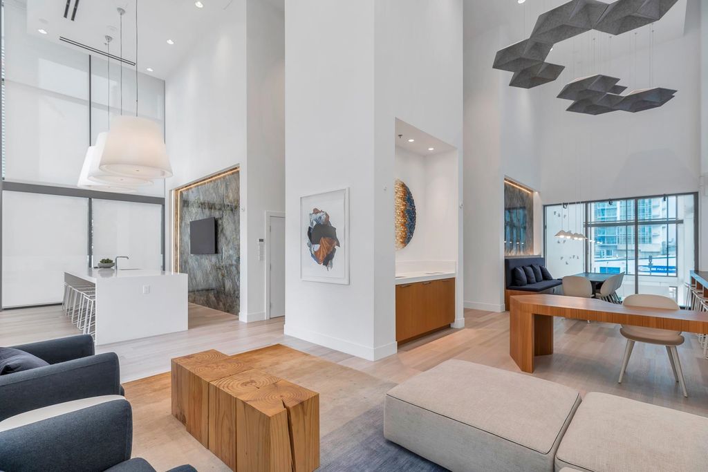 listing image 1103395627568441882