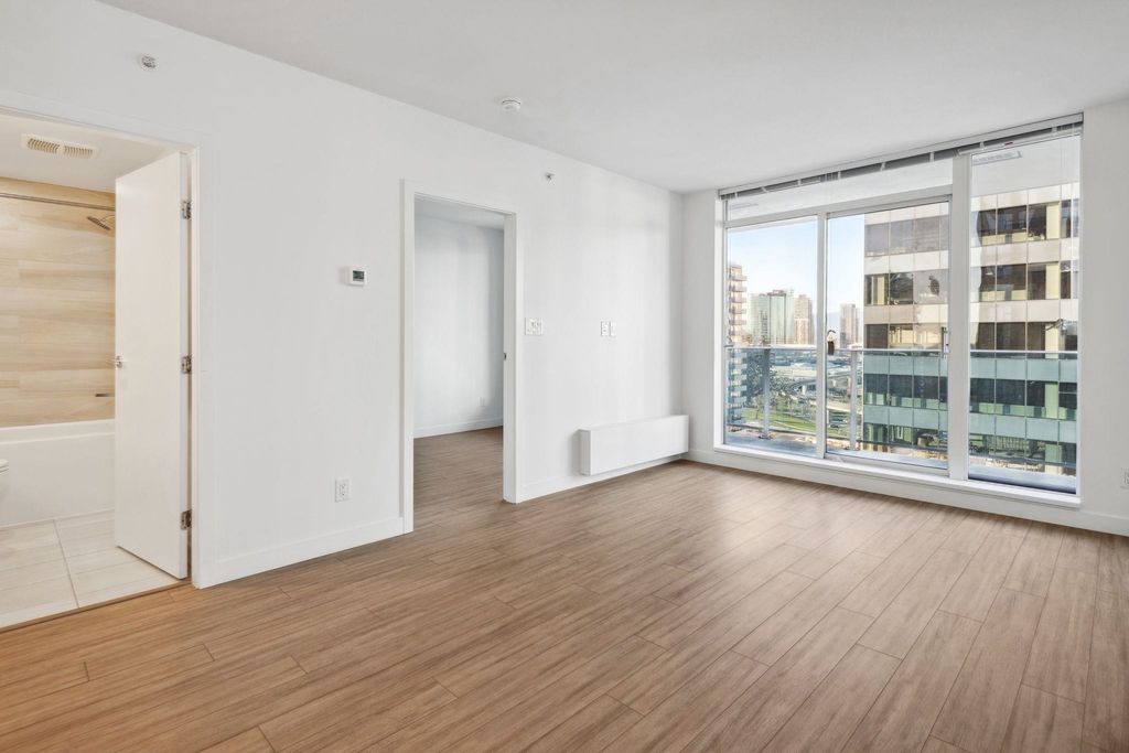 listing image 1109333797206978293