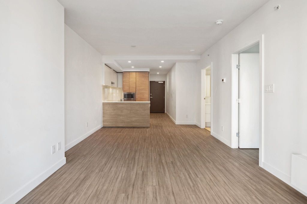 listing image 1102355970492264808