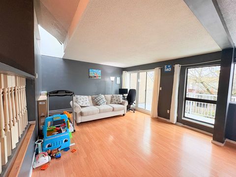 17716 60 Avenue 95 Surrey BC V3S 1V2