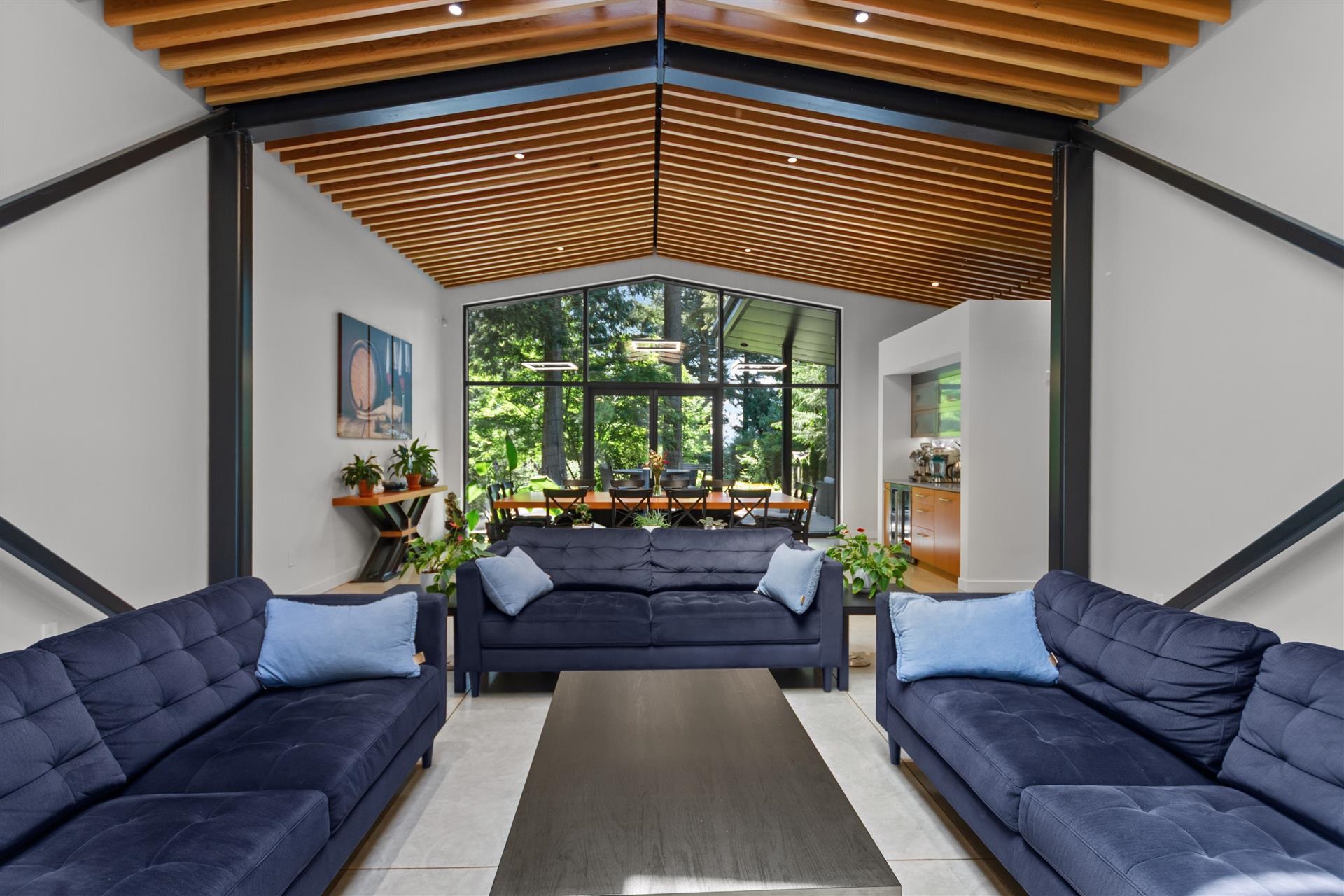 2409 Windridge Drive