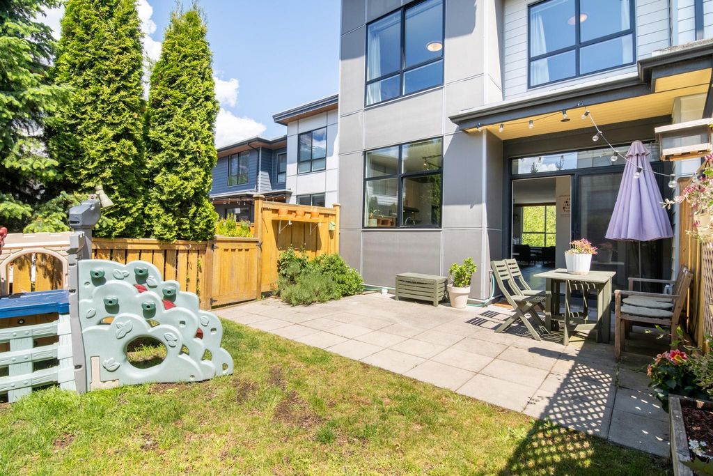 listing image 1100685383043289765