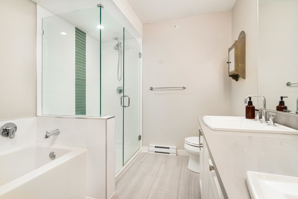 listing image 1104903519205633175