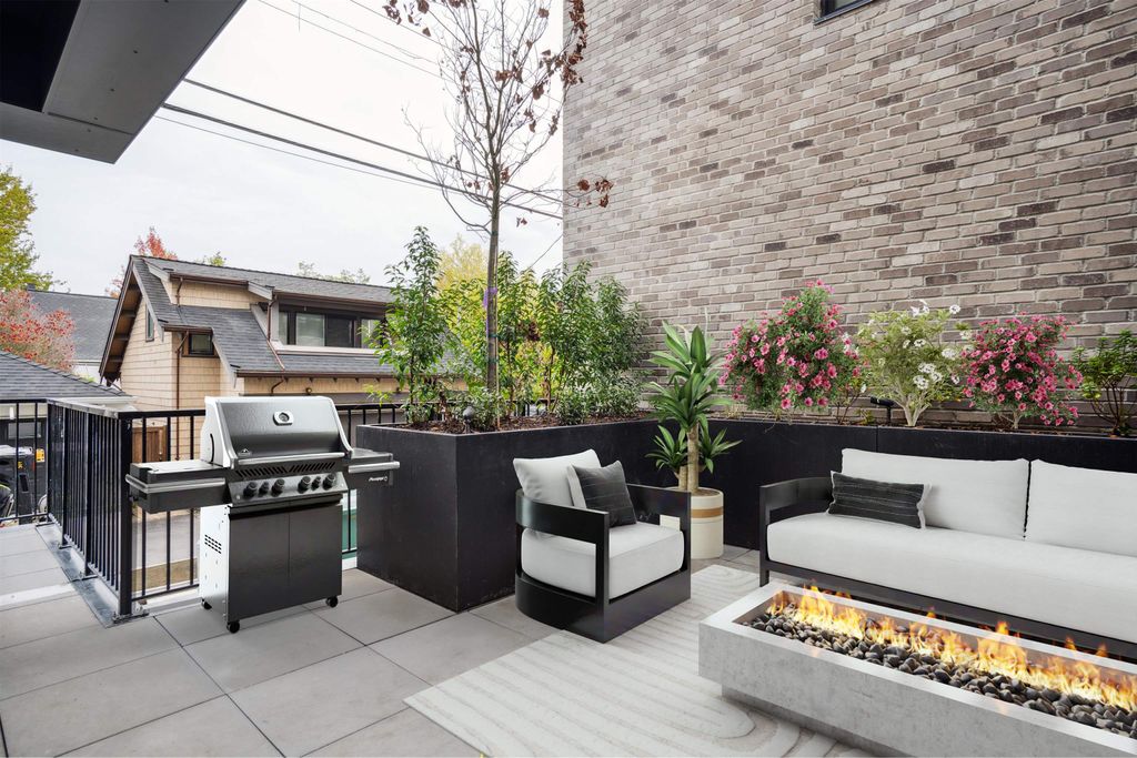 listing image 1108420835543341710