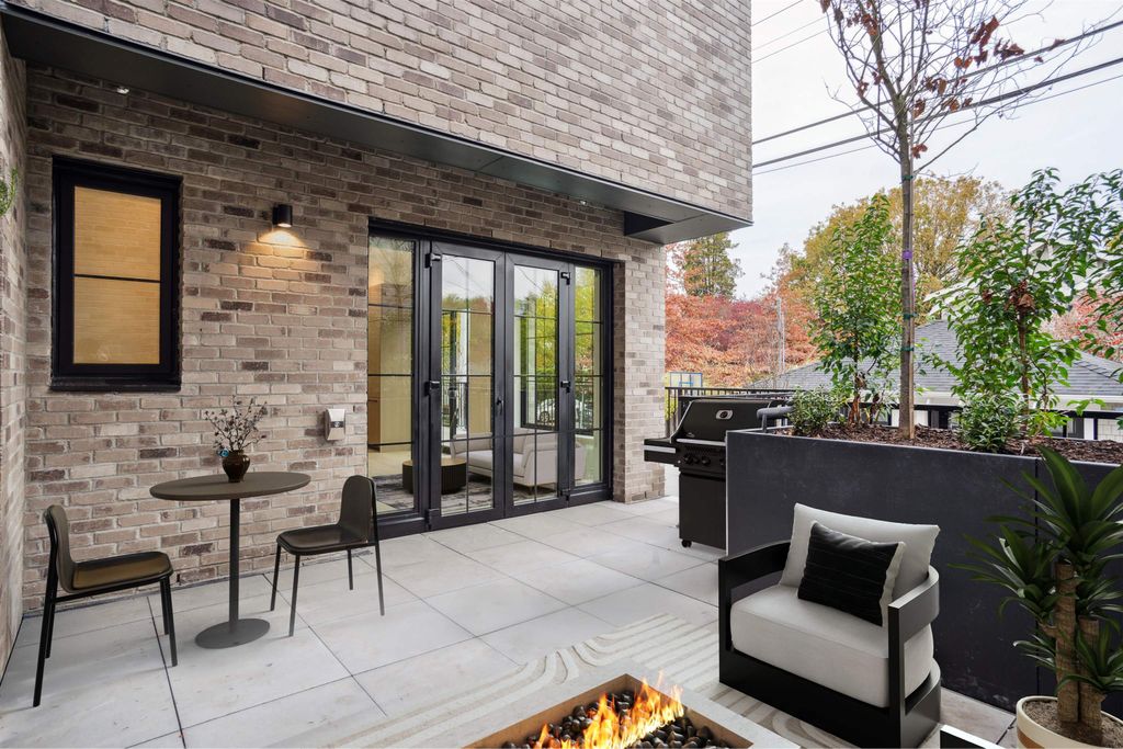 listing image 1100907514862079561