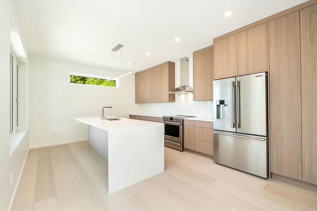 listing image 1107055410376063917