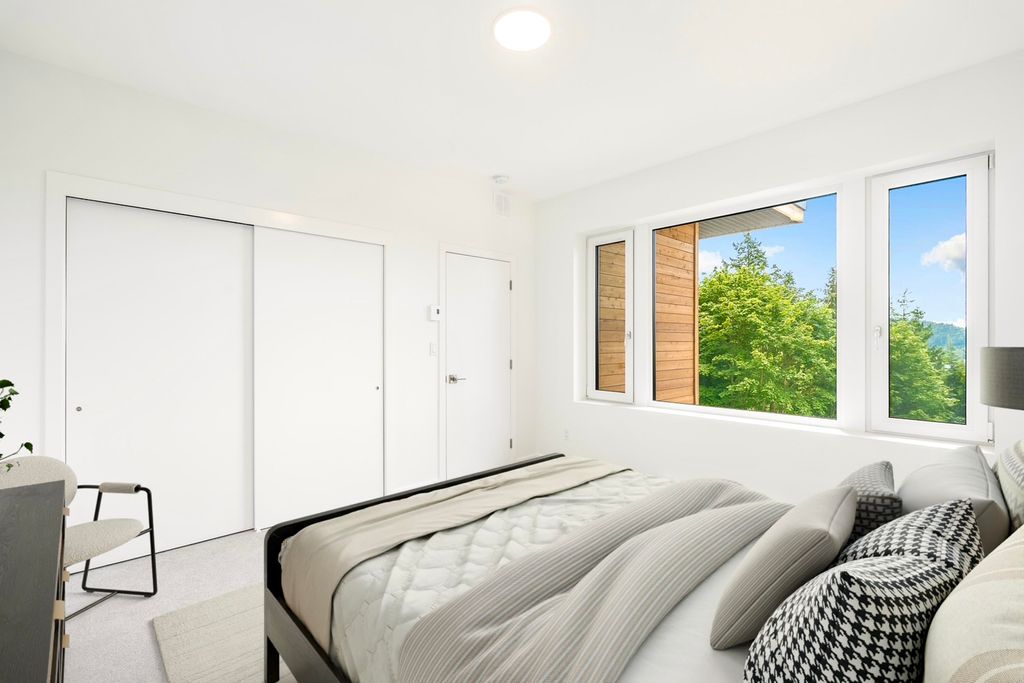 listing image 1101559786265231486