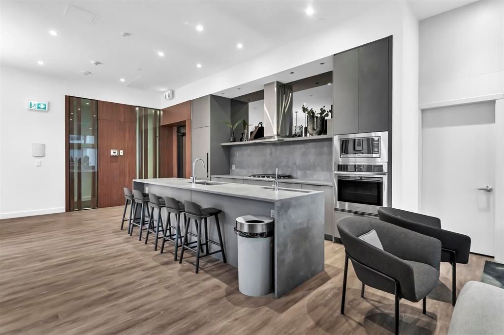 listing image 1100981681558020254