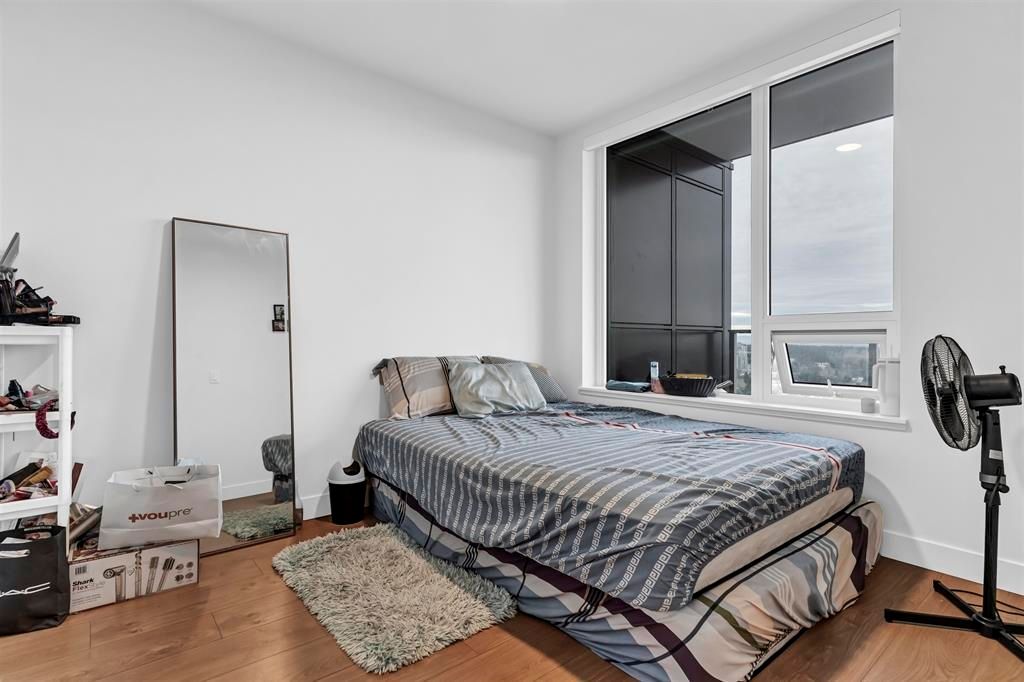 listing image 1101715224096667811