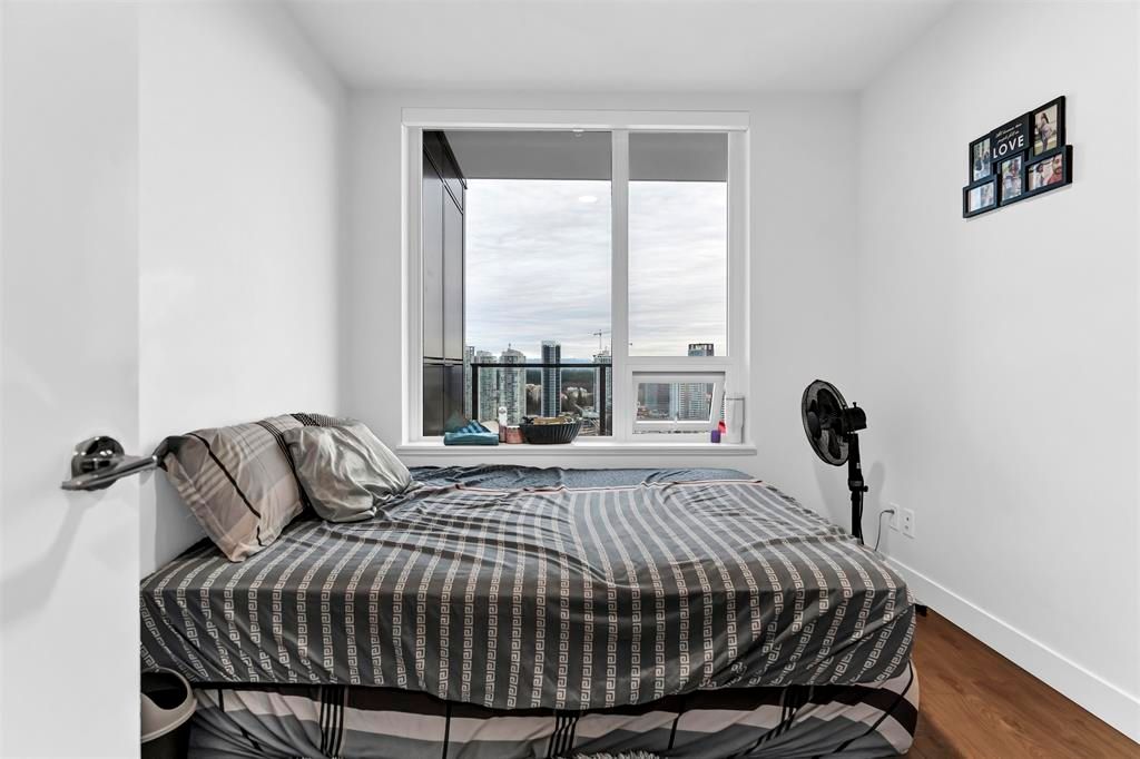 listing image 1101655862356084690