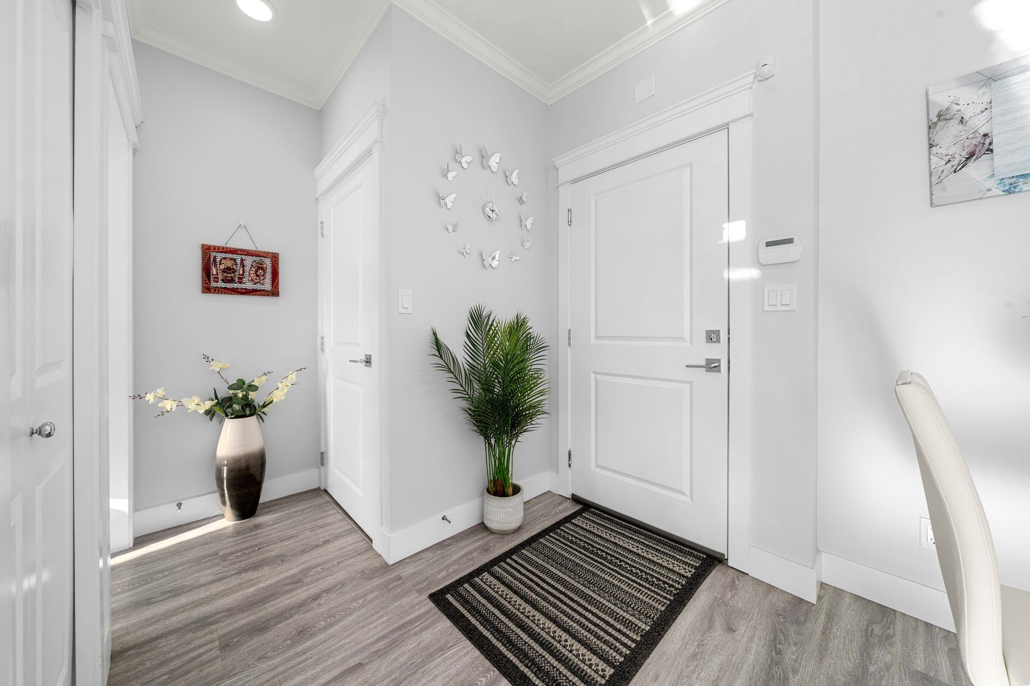 2229 Atkins Avenue 203