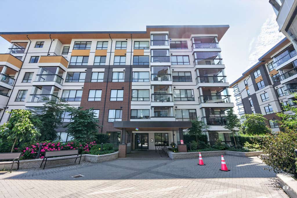 Photo of 11639 227 Street #503, Maple Ridge, BC V2X 9B2 (MLS # R3145063)