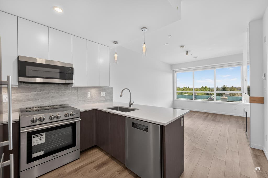 Photo of 11639 227 Street #503, Maple Ridge, BC V2X 9B2 (MLS # R3145063)
