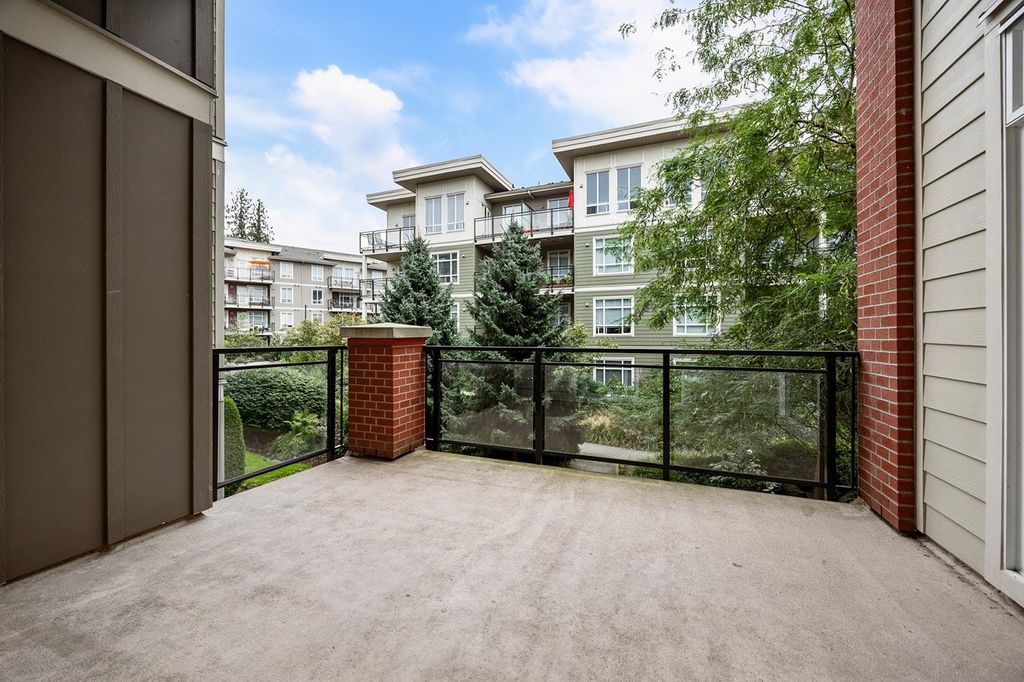 listing image 1100930537644488303