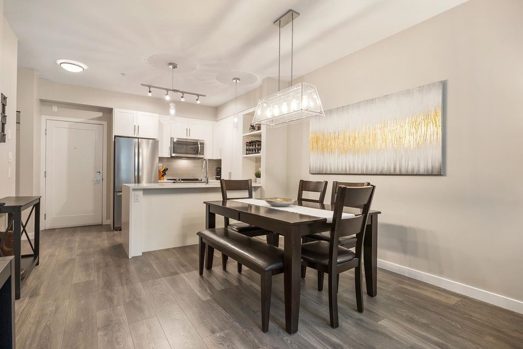 listing image 1101509178463534545