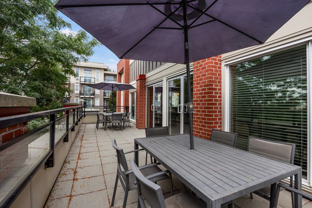 listing image 1103116974461204088
