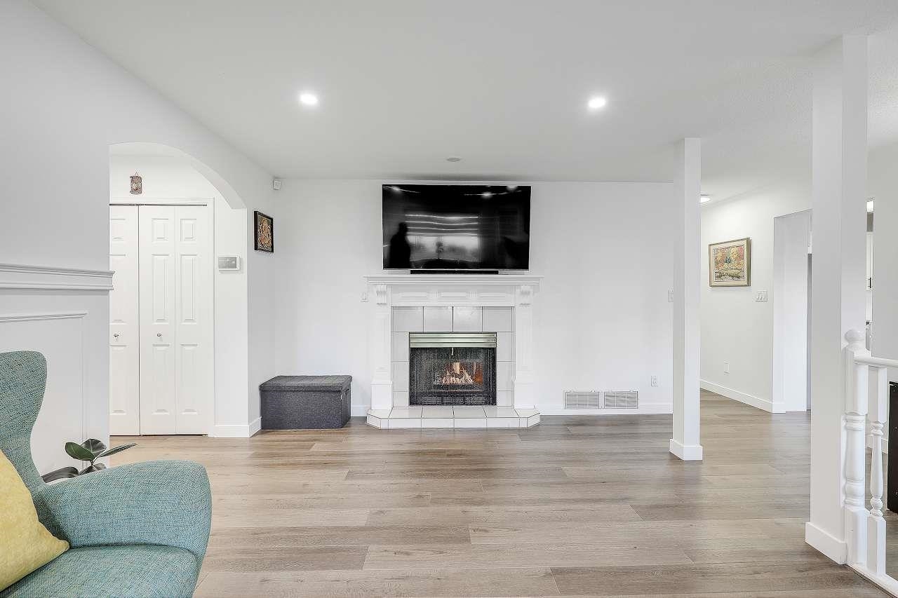 19358 Cusick Crescent