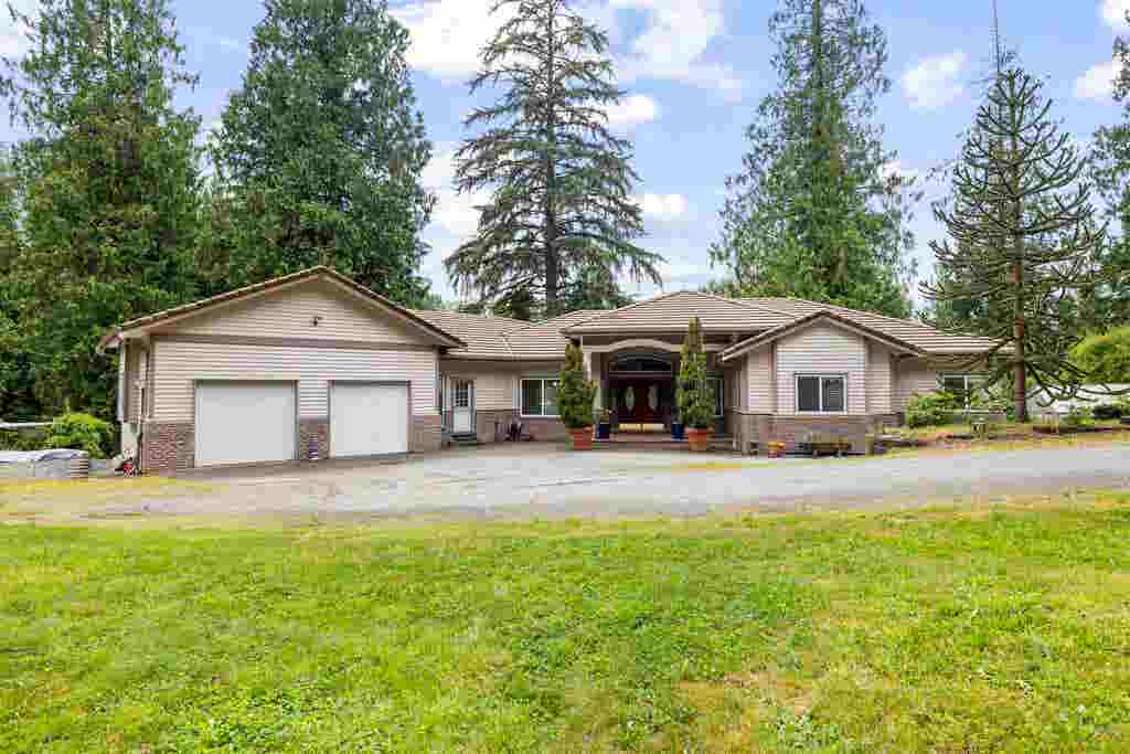 Photo of 26350 Trethewey Crescent, Maple Ridge, BC V2W 1A5 (MLS # R3144075)