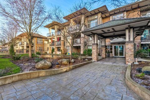 15195 36 Avenue 201 Surrey BC V3Z 4R3