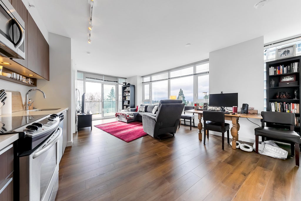 Photo of 13308 Central Avenue #903, Surrey, BC V3T 0M4 (MLS # R3175987)