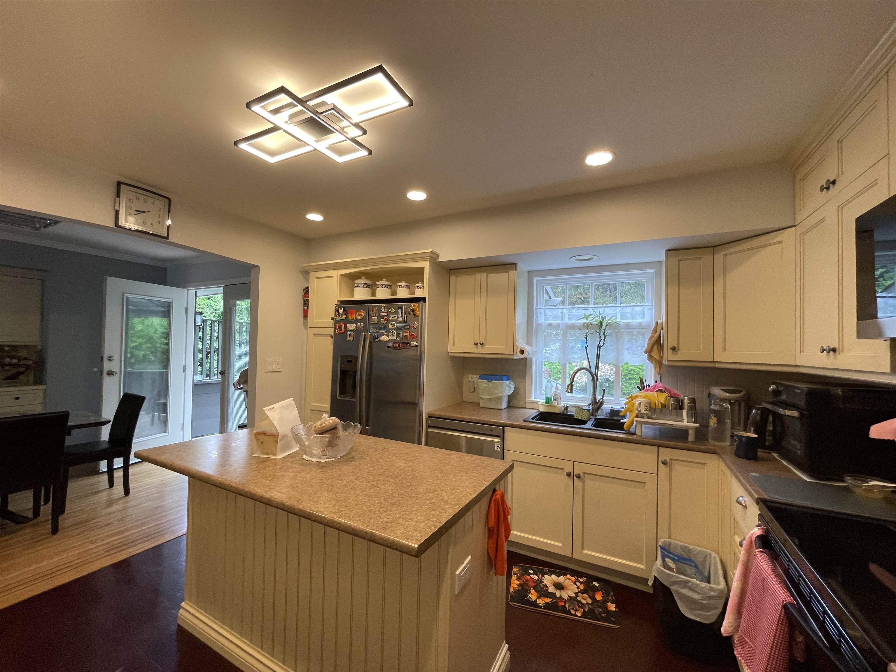 3645 Liverpool Street