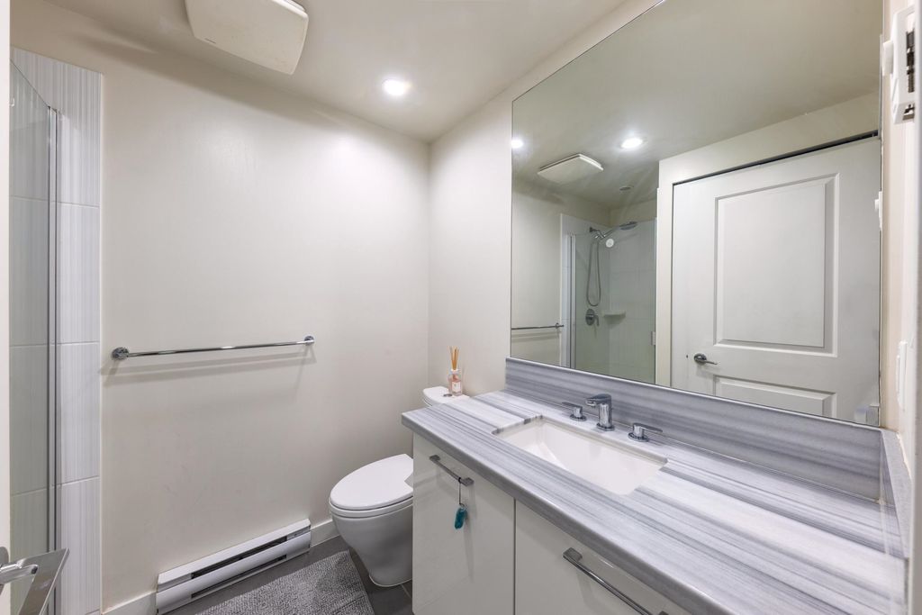 listing image 1100872743016762308
