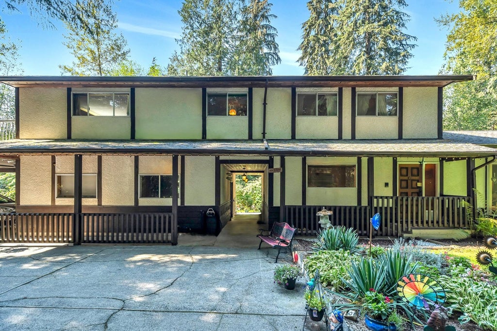 Photo of 23463 Dogwood Avenue, Maple Ridge, BC V2X 4S4 (MLS # R3134476)
