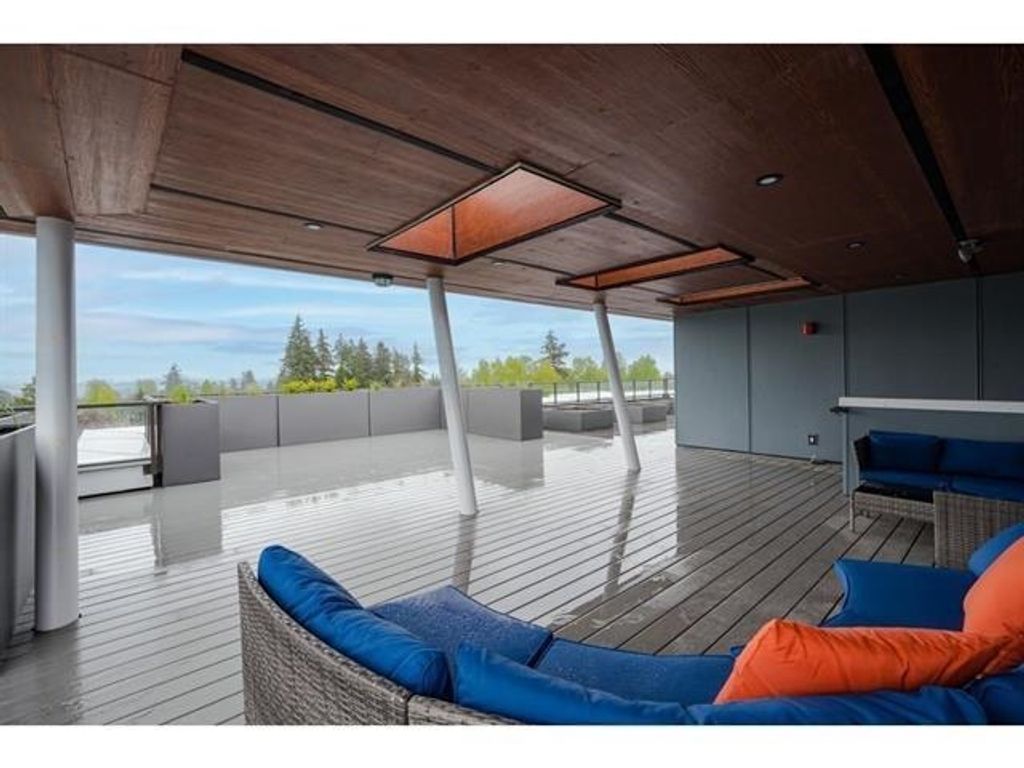 listing image 1102932595965351394