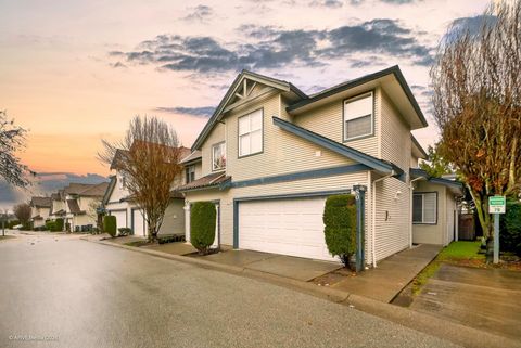 14468 73a Avenue 80 Surrey BC V3S 0M8