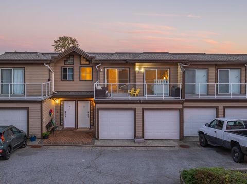1872 Harbour Street 13 Port Coquitlam BC V3C 1A3