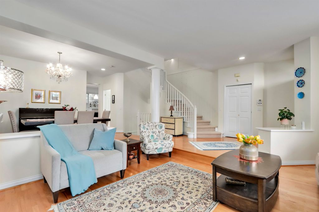 listing image 1107185283498250975