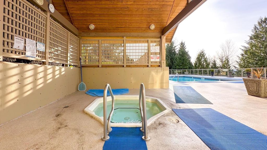 listing image 1109814090856671028