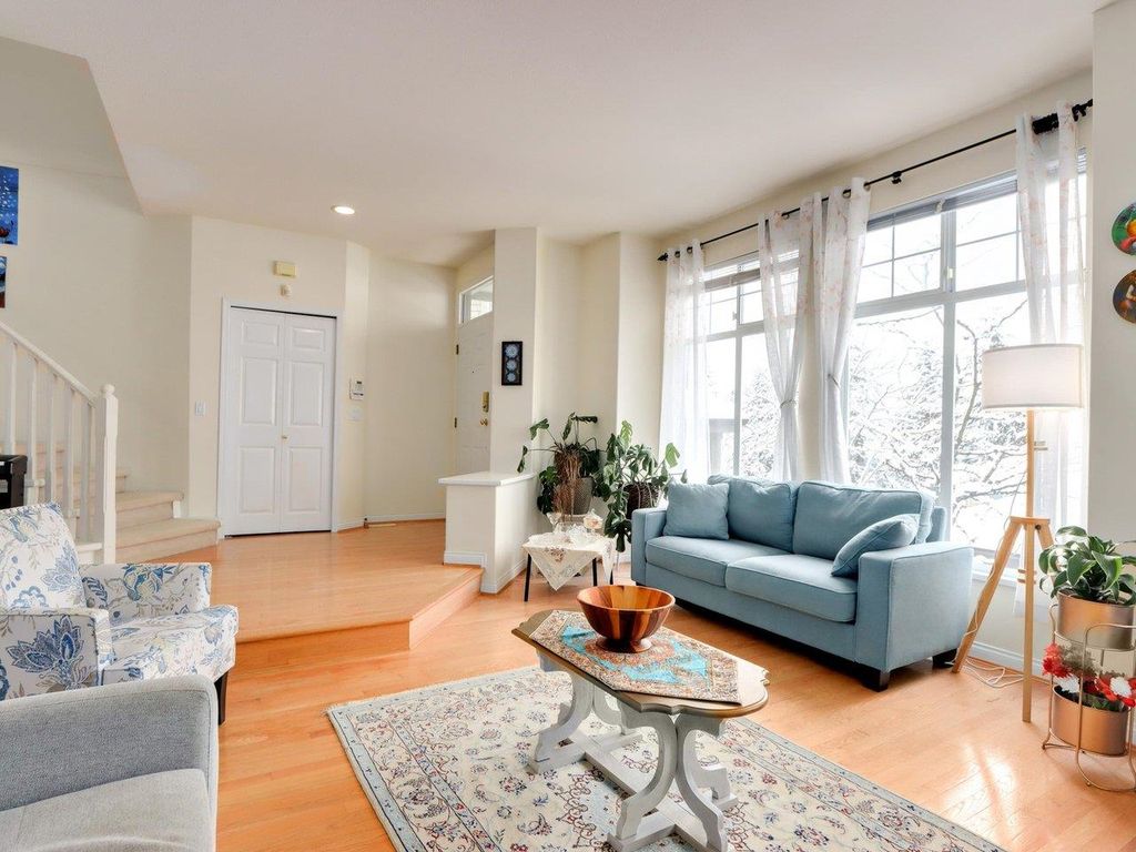 listing image 1108806463120464463