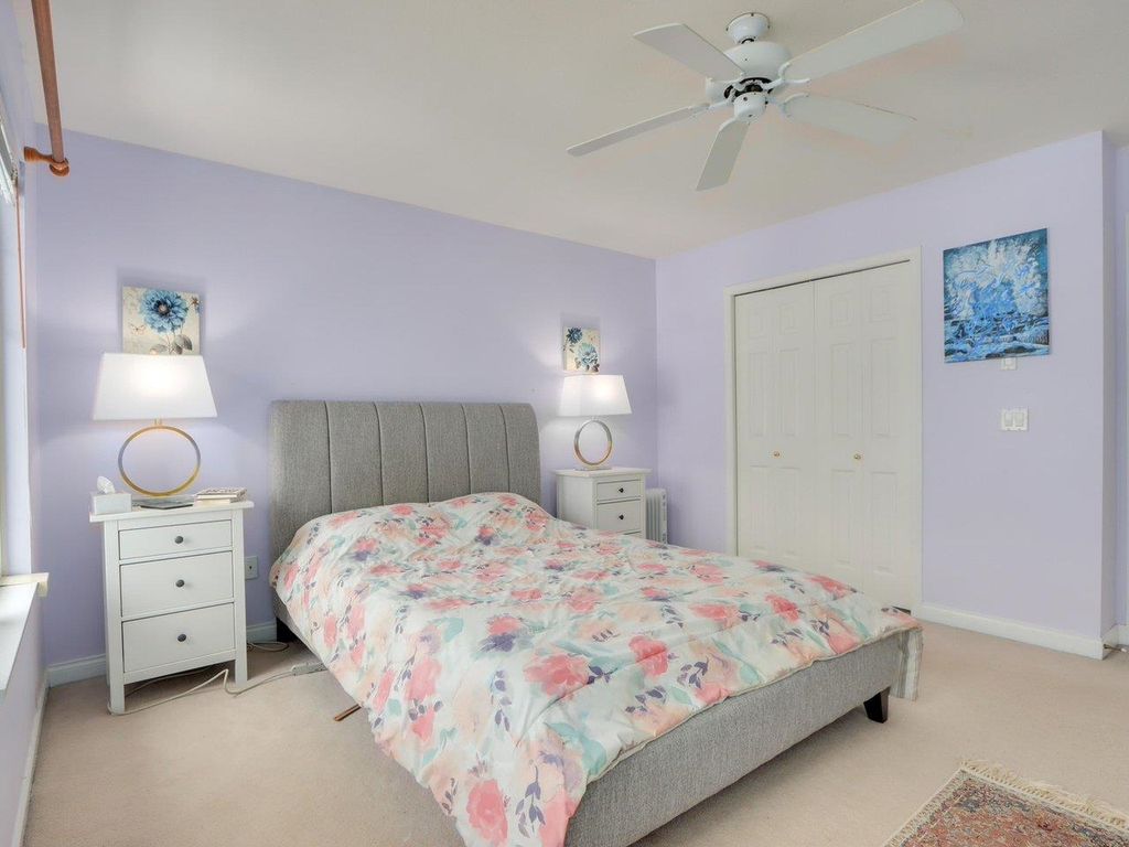 listing image 1106094124050629591