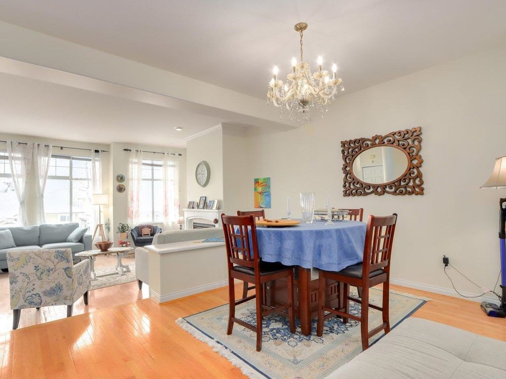 listing image 1104413064408909309