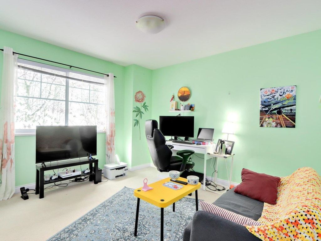 listing image 1102399739576343044
