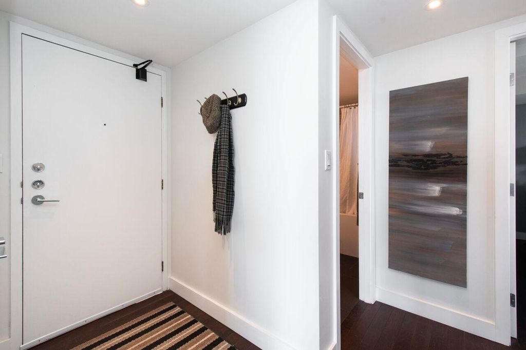 listing image 1109761289866670646