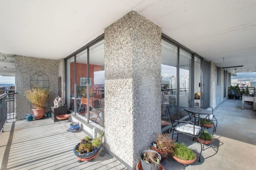 listing image 1109625646604848002