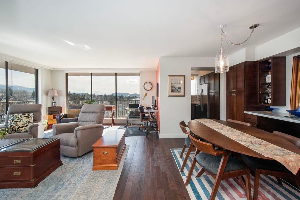 listing image 1105872882239193282