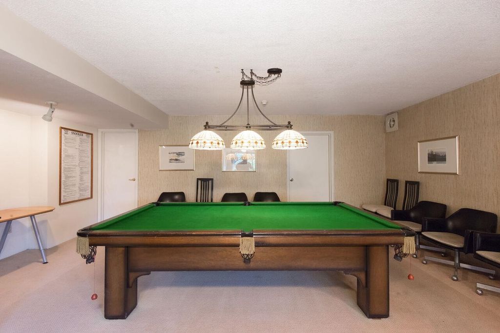 listing image 1105283528395025667