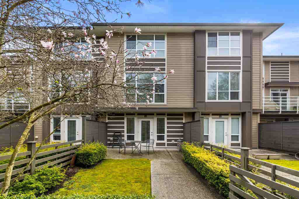Photo of 15405 31 Avenue #40, Surrey, BC V3Z 2W5 (MLS # R3153358)
