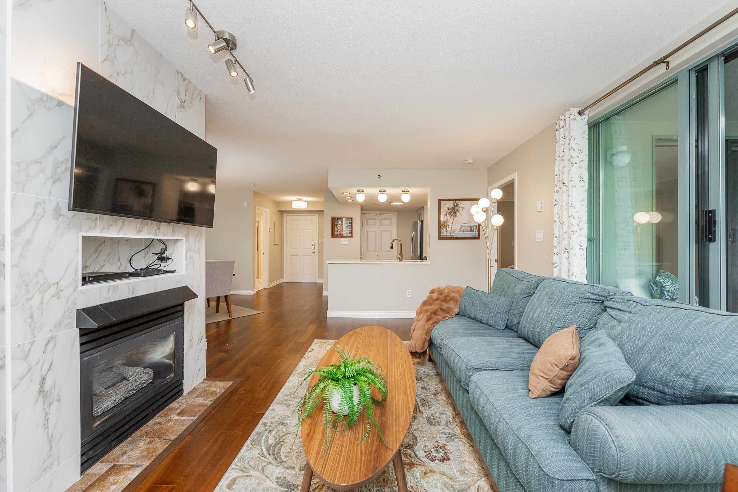 220 Newport Drive 304