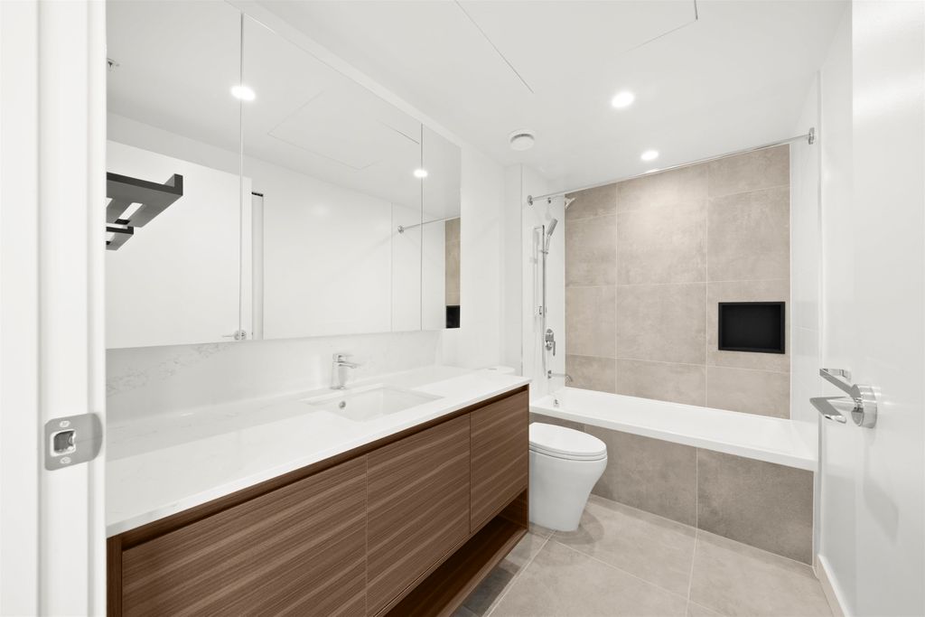 listing image 1103762561297937410