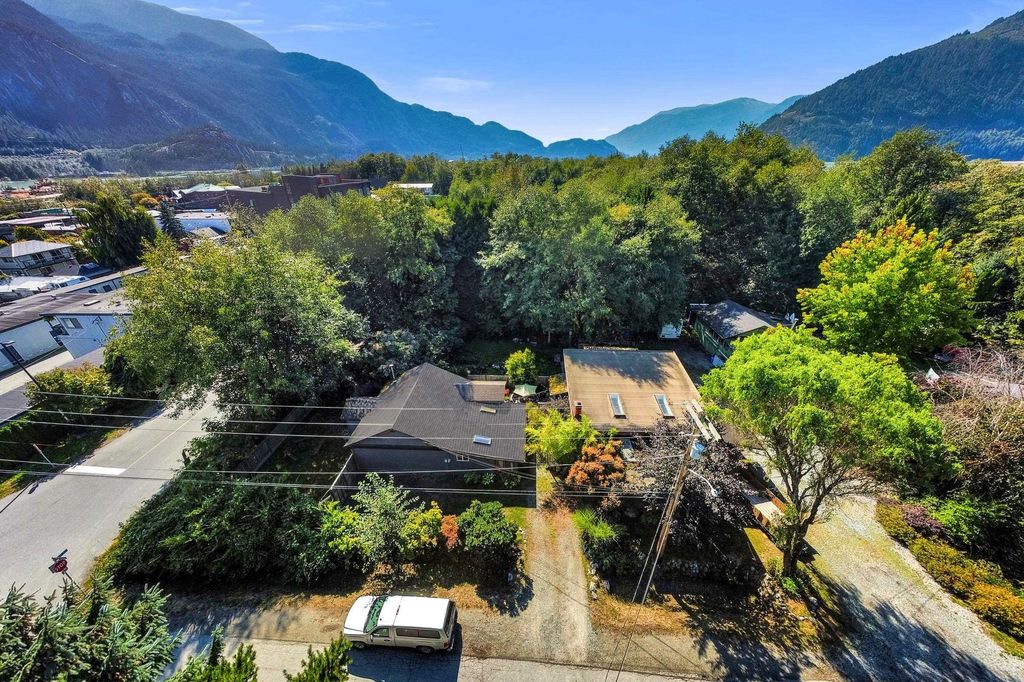 listing image 1103870137926592264