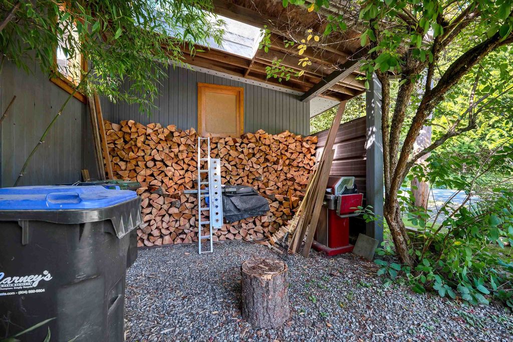 listing image 1101315771376574187