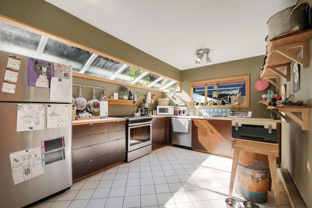 listing image 1103545842583667253