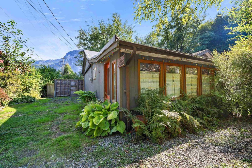 listing image 1100555696335432515