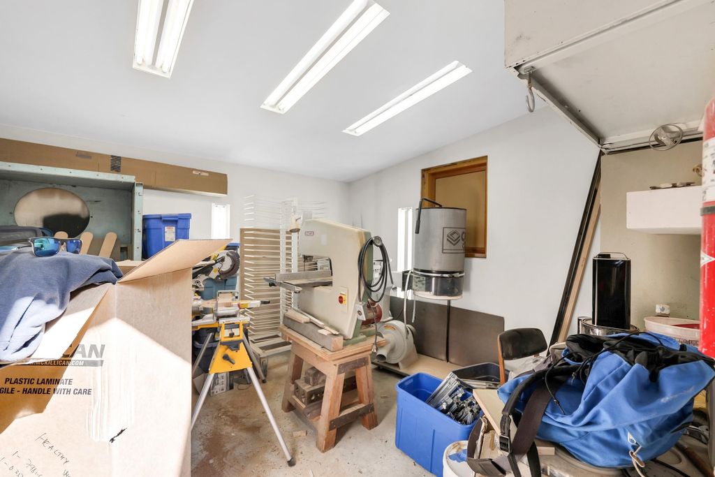 listing image 1108416077479320697
